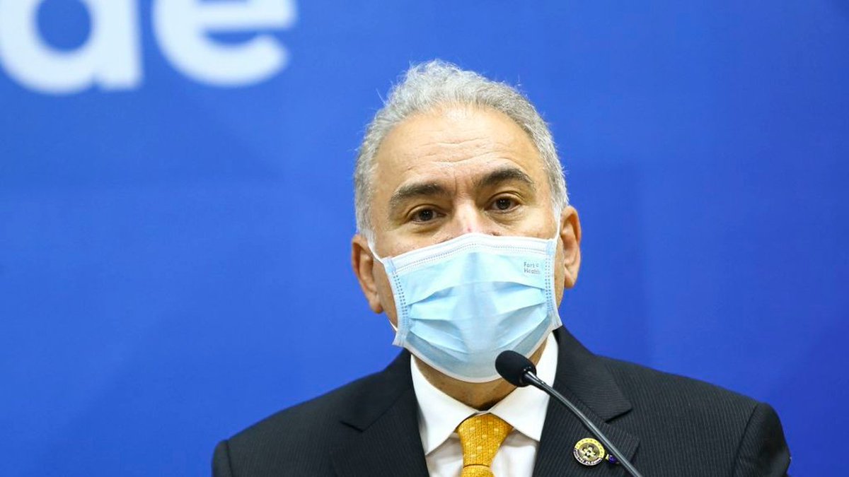 Ministro Alexandre de Moraes e o impacto de suas ações sobre o CFM no cenário político brasileiro.